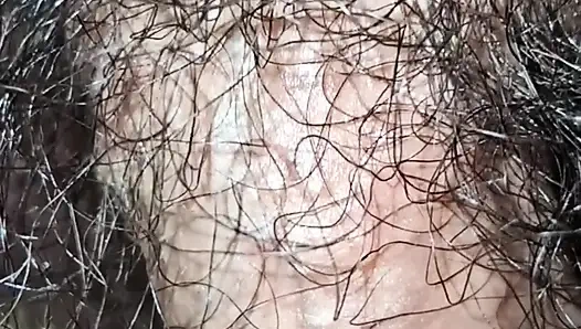 Yine sert yarağımı alıyor