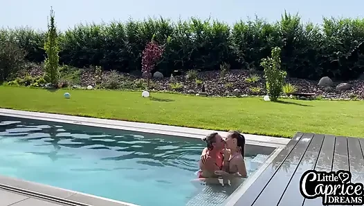 Azgın komşumu siktim