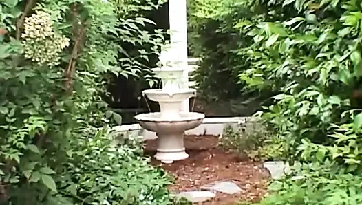 Beyaz bebek siyah canavar yarağı alıyor