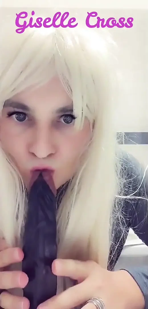 Büyük zenci yarağı dildo gırtlağına kadar alma eğitimi