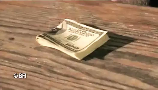 Bir grup azgın insan daha önce hiç olmadığı kadar sikişiyor.