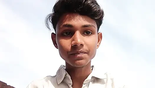 Genç bir  yaşlı kullanıcı için bir soru mu soruyor?