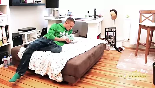 Berliner Juengelchen erstmal von der Stiefmutter getestet