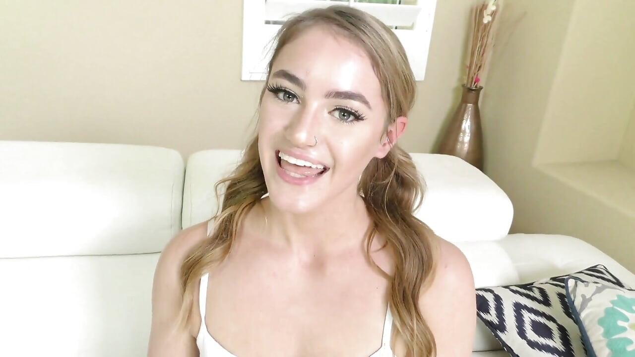 Kenzie Madison götüne sakso çekiyor ve böylece ekstra derin sapık orta yaşlı seksi kadınlar ve gençler içine boşalıyor