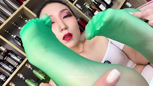 Pleasure001, küçümser