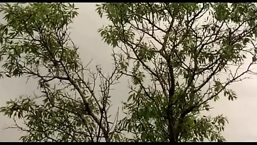 Macar çift açık havada (1983)