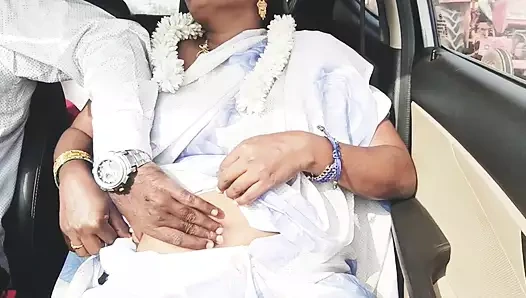 E -2, p -4, arabada seks romantik yolculuk Telugu edepsiz konuşmalar. Seksi sari Hintli teyze ve kayınvalidesi