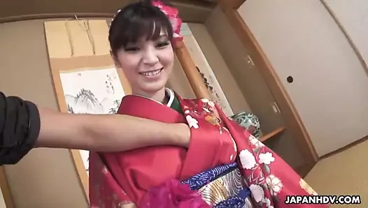 Japon bayan, yuria tominaga fışkırıyor, sansürsüz