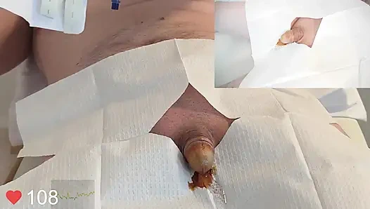 16 Fransız taytlı kateterin yakın çekim sokması