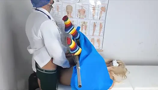 Jinekolog hastanın vajinasını karşı koyamadı!