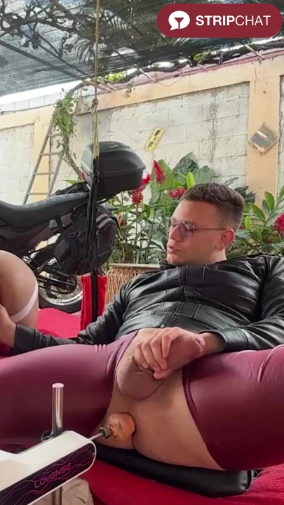 Neil_and_isaac eşcinsel çift erkek arkadaşlar jock büyük yarakla mastürbasyon yapıyor anal parmaklıyor canlı
