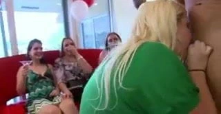 kalın sarışın kız berbat kapalı the striptizci