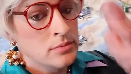 Milf ilona doğu için onu yumurta krem ​​alır