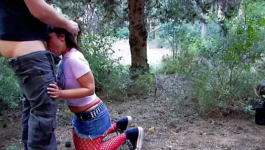 Yuvarlak göt Alman bebek hoşlanır kahrolası sert ile bir uzun bone