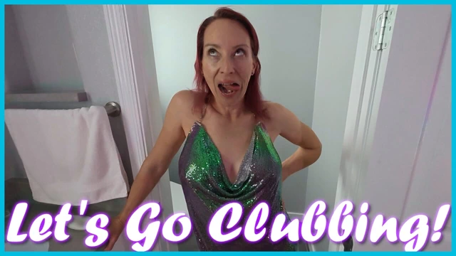 Kulüp sürtük orta yaşlı seksi kadın banyoda prezervatifi reddediyor - tam video