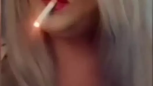 sigara fetiş tranny