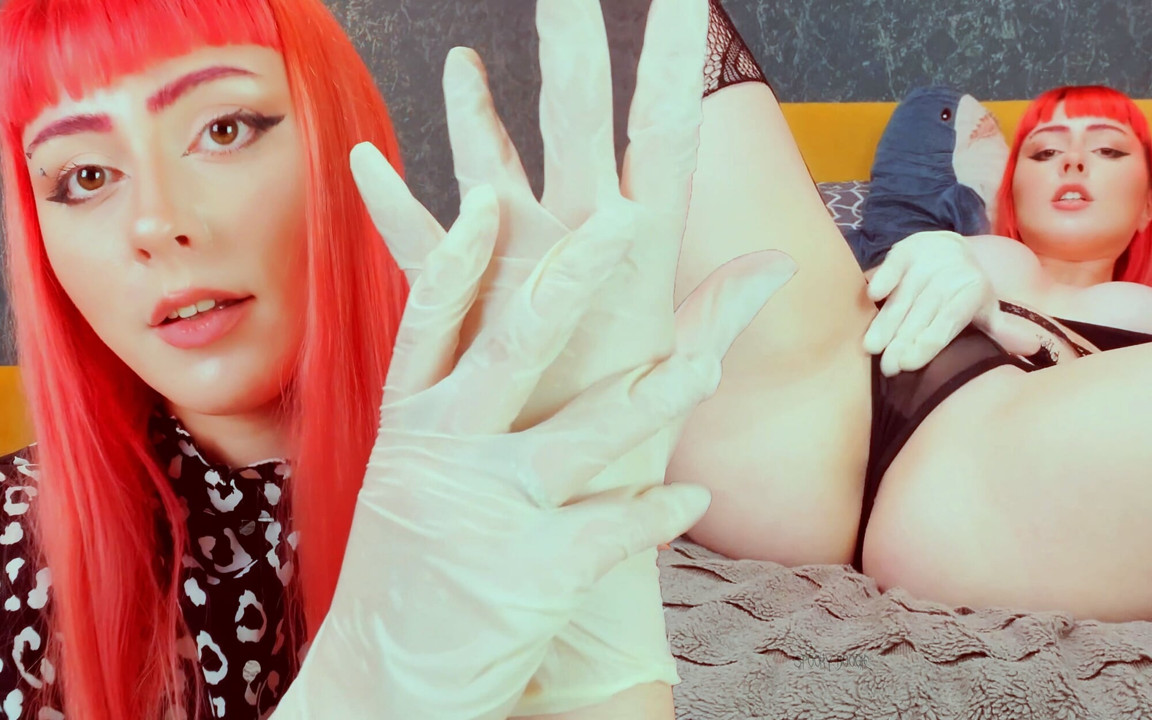 Gfe: kızıl saçlı gotik kız seni eldivenlerle elle muamele hayranı yapıyor