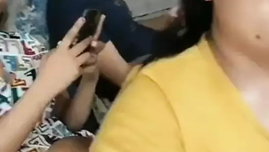 Hintli kızlar seks yapıyor