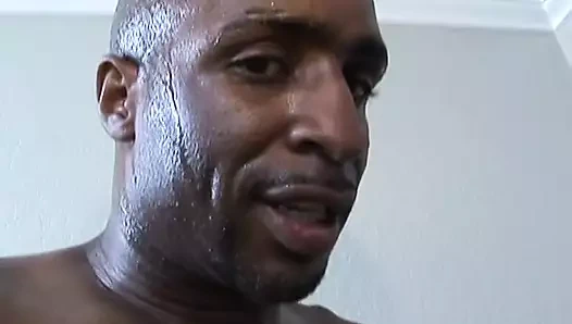 Zenci kız ilk kez amını yalıyor