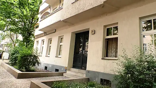 Dövmeli Sürtükler Vahşi Çifte Penetrasyon Grup Seks Partisi