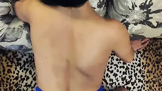 Eş değiştiren partnerlerinin sıska karısını sikiyor