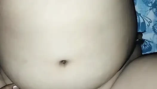 Evli kadın amcığını parmaklıyor