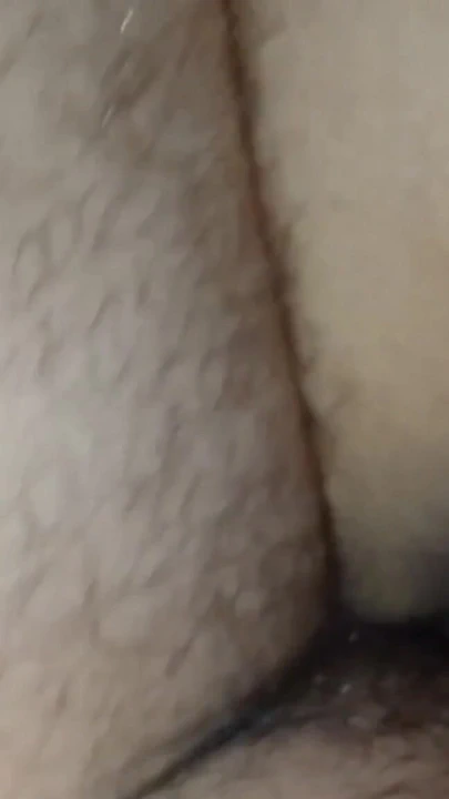 Üvey kızımın amını gördüğümde ve onu sikip amcığımı bırakınca kendime yardım edemiyorum | Klip 1