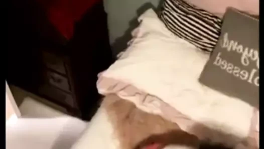 Sheyla hershey'in gerçek meme ucu! sutyen kes! sağır işaret dili