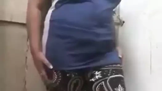 hintli kadın çıplak gösteri