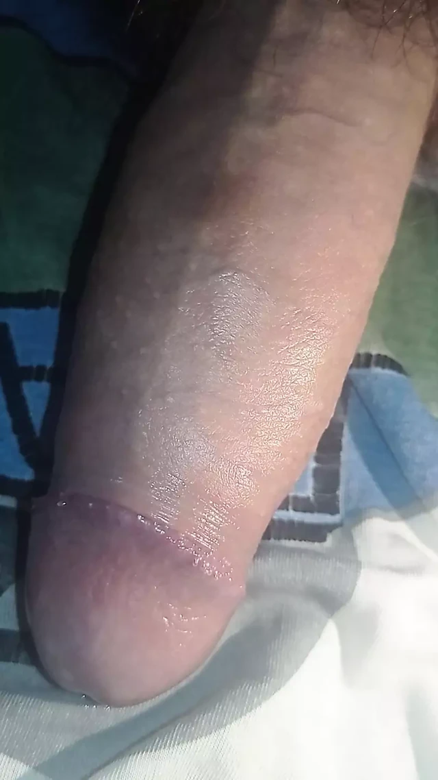 Odamda genç Kolombiyalı pornosu mastürbasyon yapıyorum