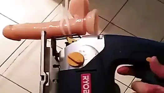 Ev yapımı sikiş makinesi