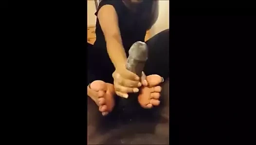 uzun ayak tırnakları footjob ile twinks