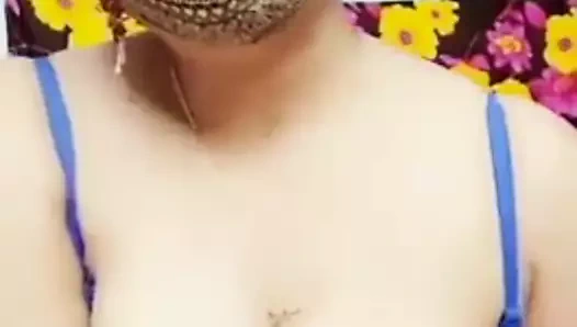 Hint bhabi göğüsler gösteri