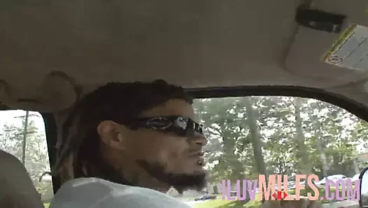 Sarışın milf gets boşalmak üzerinde ağız sonra sıcak seks