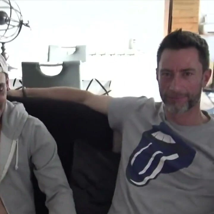 Nick Olgun Oğlan Tarafından Çiğ Çiğ Sikiliyor Casting Porn