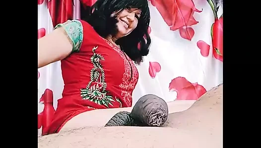 Zengin kız sürücünün yarağının tadına bakıyor