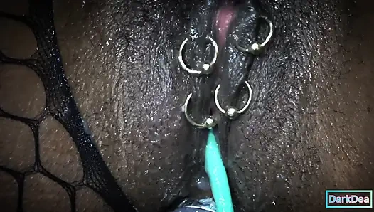 Fetiş kraliçesi ~dark dea~ ecstasy'de ilahi amının ve götünün yoğun ve kremsi mastürbasyonu