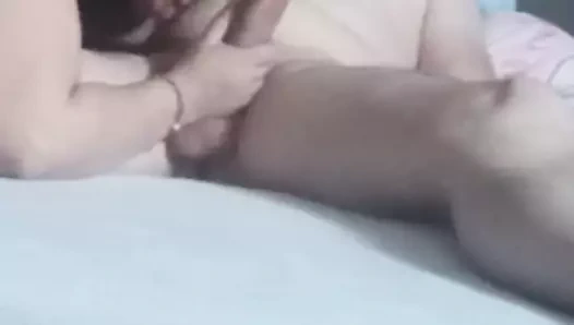 Tombul anne emmek ona üvey oğlu horoz üzerinde kam