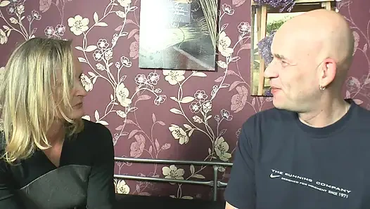 Bebeğim olgun vücuduma gel ve önce beni düzgünce sik