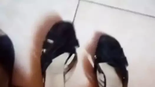 Herkes için ücretsiz ayakkabı oyunu