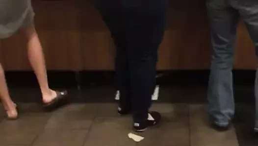 Adım anne ve kızı sikilebilir eşek ile: bölüm 1