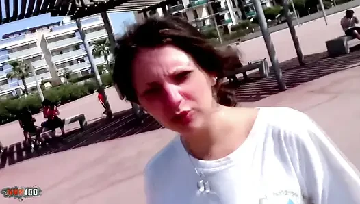 Nathalie vanadis: nathalie vanadis ve büyük doğal göğüsleriyle plajda anal sikiş
