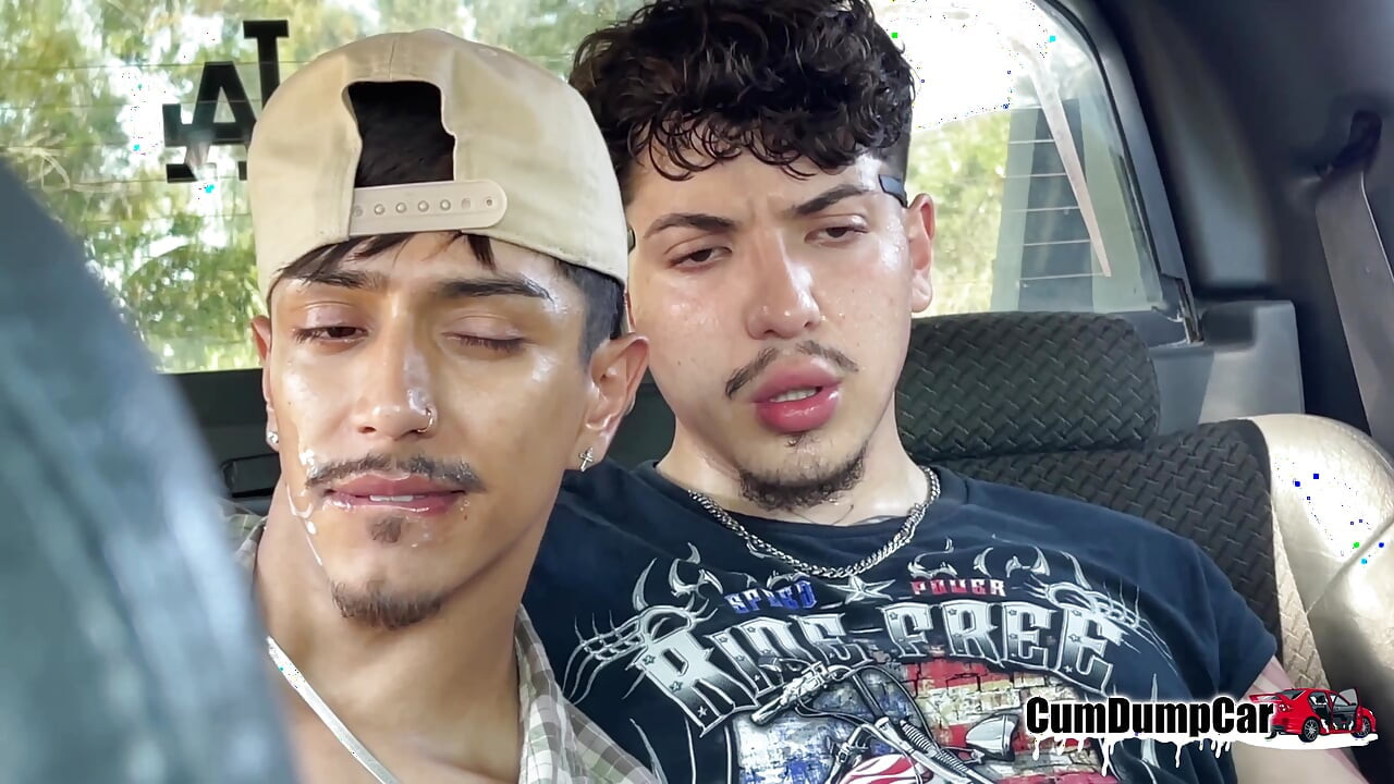 Büyük boşalma! Dl homie araba eğlencesini emiyor hardcore gay