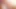 Seksi vücutlu kızlar yatakta ateşli bir yarağı emiyor ve sikiyor