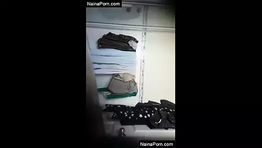 bugün özel- seksi desi kız banyo