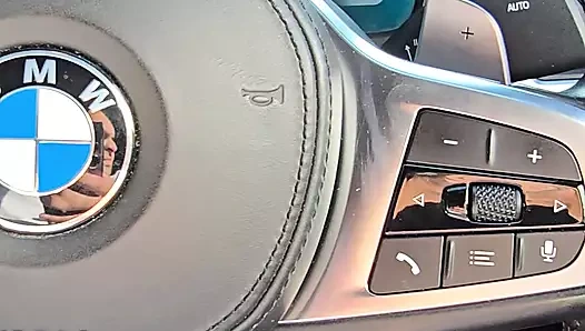 Üvey anne otoparkta üvey oğlunun yarağına giriyor