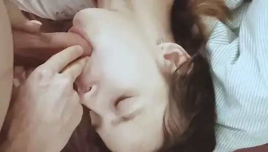 Sert horoz sikikleri onun kız arkadaş içinde the ağız