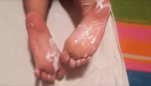 Efi'nin seksi (39 numara) kremsi tabanları