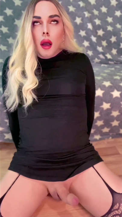 Travesti üzerinde travesti derlemesi
