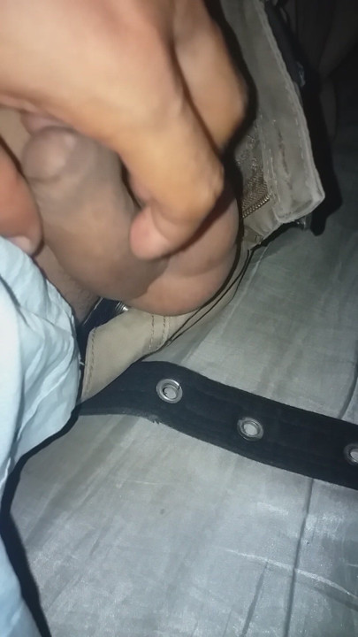 Alman oğlan büyük zenci yarağı ve gırtlağına kadar alıyor. Rus kıza nüfuz etmek için eski pikap şemasını istismar ediyor